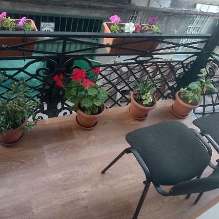 Emi&Mari Lägenhet Tbilisi Exteriör bild